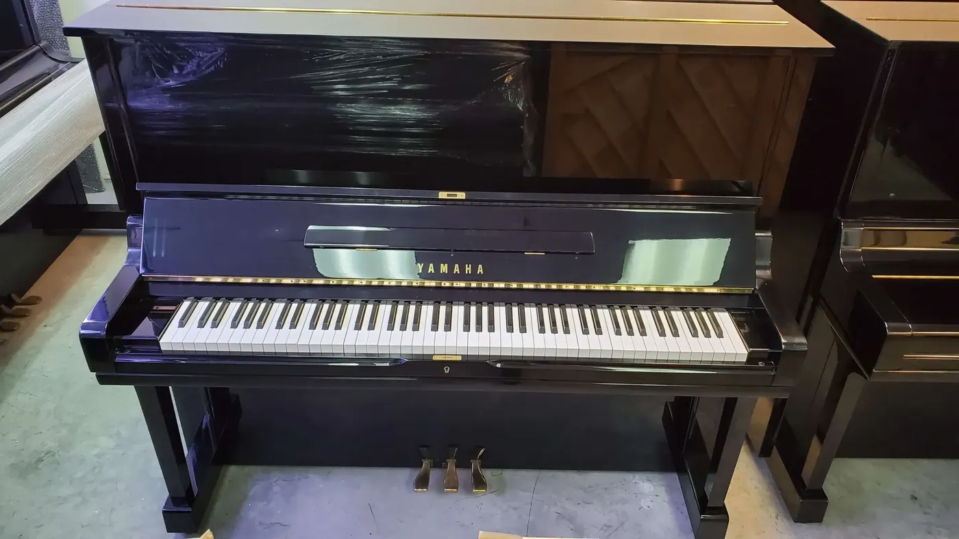 Yamaha U3A Upright Piano | Zadok Music Shoppe